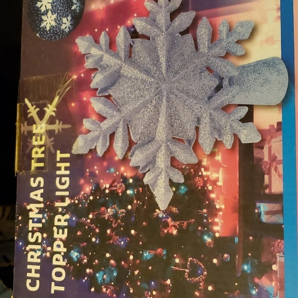 Silver Christmas Tree Topper with Rotating LED Snowflake Projector Lights - Picture 11 of 11